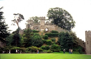 The_Mound,_Warwick_Castle_-_geograph.org.uk_-_11174